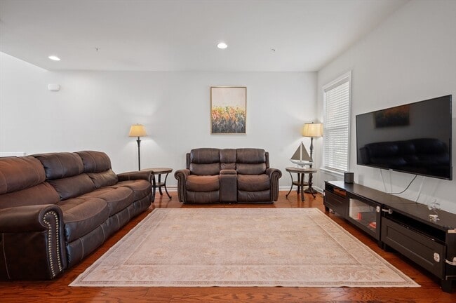 Photo - 145 Stonehaven Dr