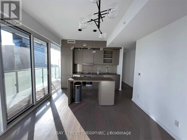 Photo - 101 Peter St Unit 2406