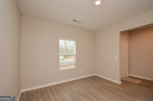 Photo - 105 Tamalynn Trl