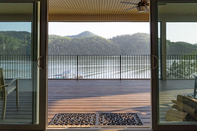 Photo - 753 Jim Town Rd