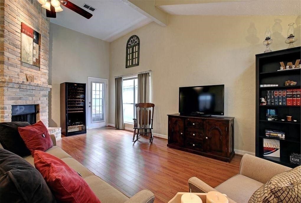 Photo - 3515 Meadowcrest Ln