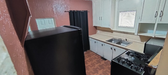 Photo - 2903 Pingree Ave E