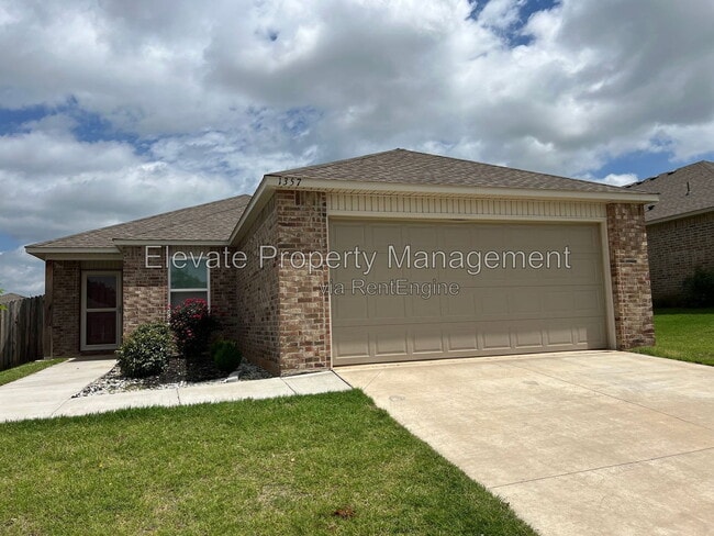 Photo - 1357 Dustin Dr