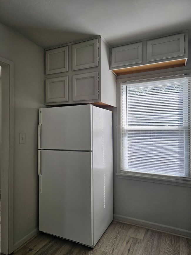 Photo - Very updated, cozy two bedroom across from BGHS