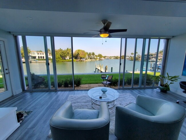 Photo - 1910 Gulf Shore Blvd N Unidad Ambassador Club #108