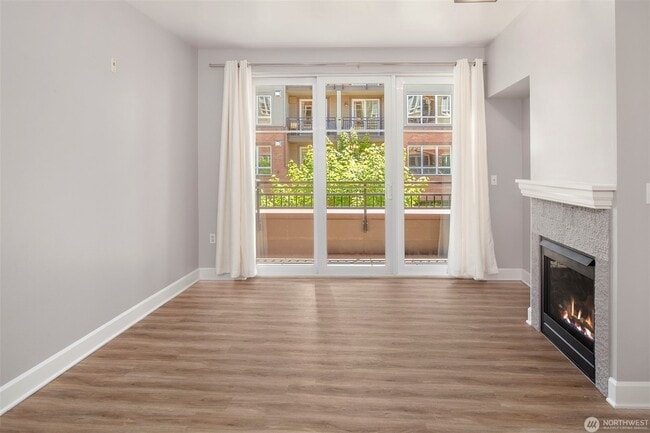 Photo - 1880 25th Ave NE Unidad Starpoint Condominiums