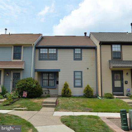 Photo - 304 Livingston Ct Townhome