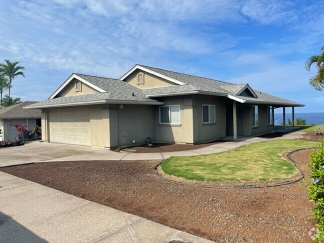 Building Photo - $4,200 / Beautiful 3 bedrm/2 bath home wit...