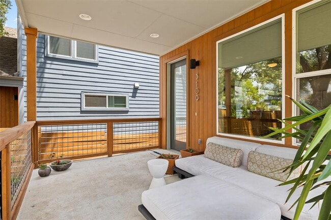 Photo - 3109 Aldwyche Dr