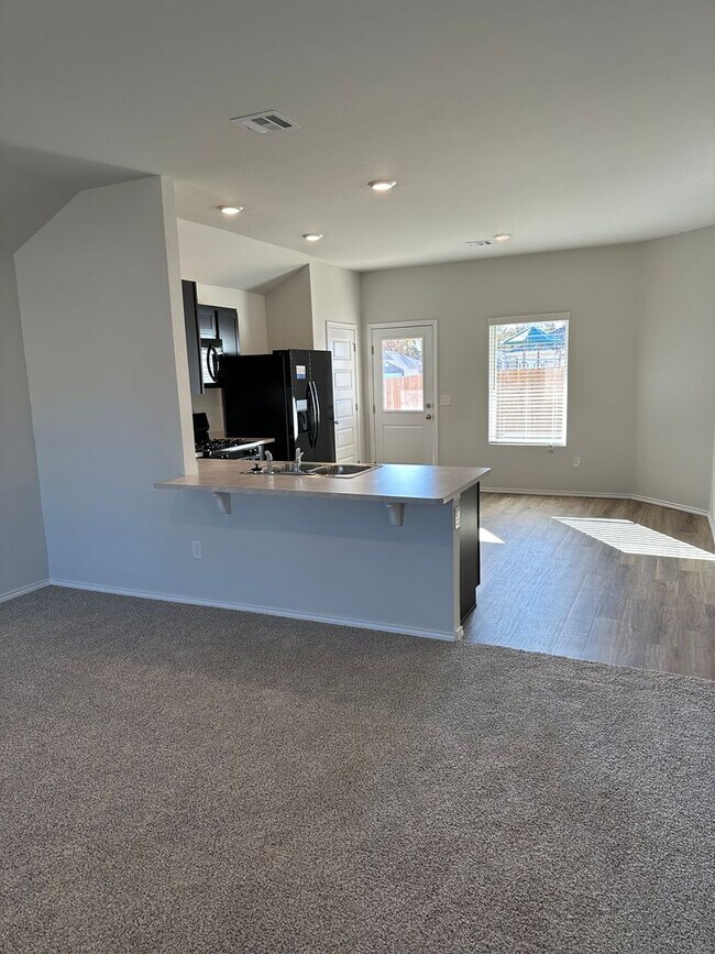 Photo - Pre-Leasing Now! Comfortable 3-Bedroom, 2-Bath Home in Shadow Valley