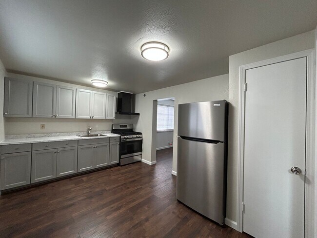431 W 7th St Unidad 1