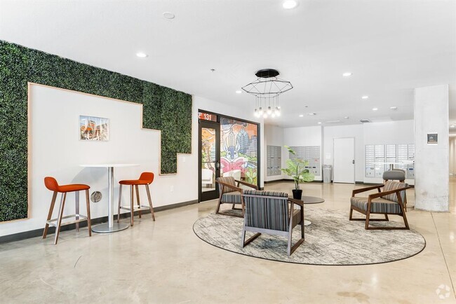Building Photo - 1800 E 4th St Unit 221 Rental