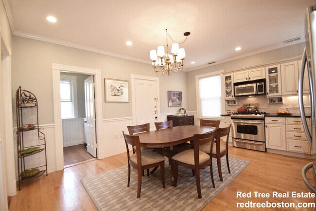 Photo - 62 Chestnut St Unit 3