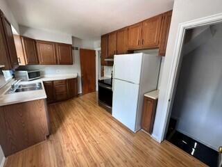 Photo - 907 Bruce St