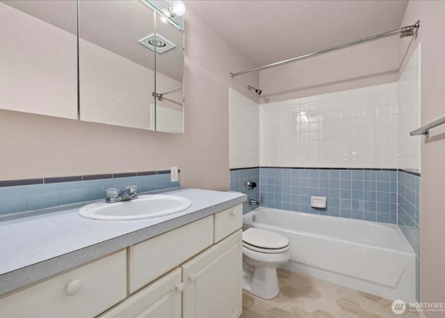 Photo - 2448 NW 59th St Unidad #301