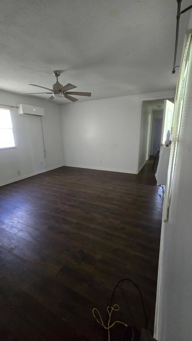 198 Hill Crest Rd