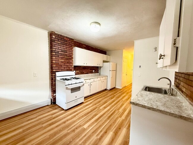 Photo - 79 Morris St Unit C