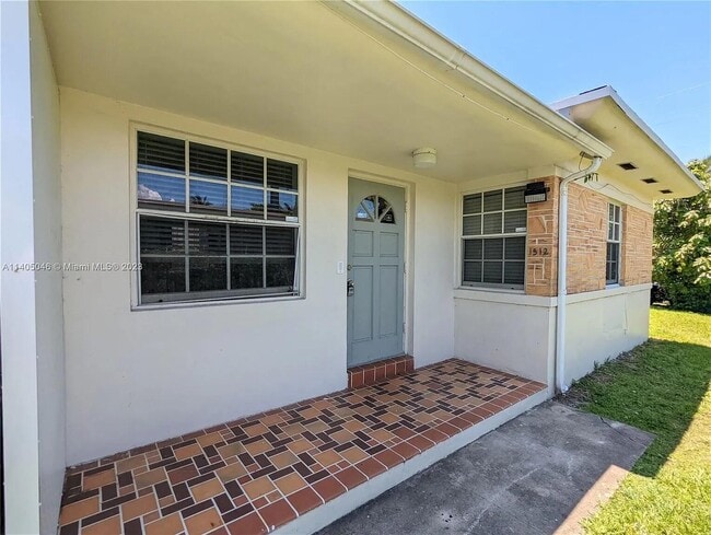 Building Photo - 1510 NE 109th St Rental