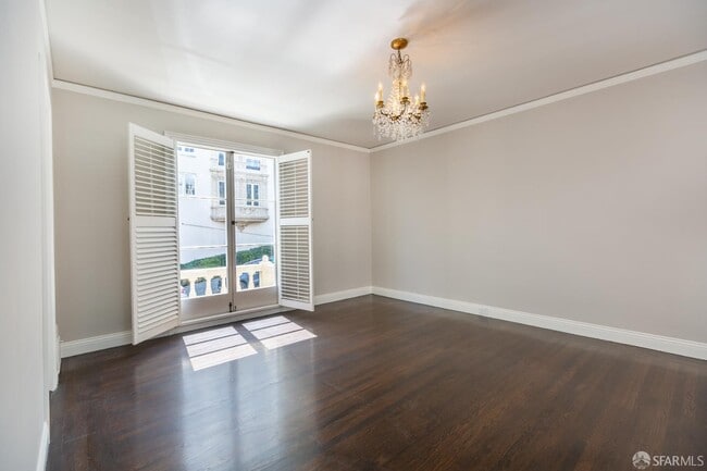 Photo - 874 Green St