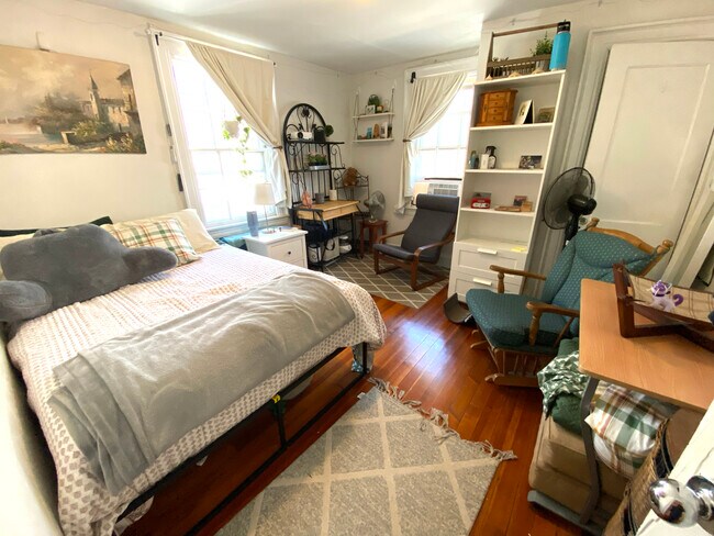 Photo - 24 Lanark Rd Unit 2
