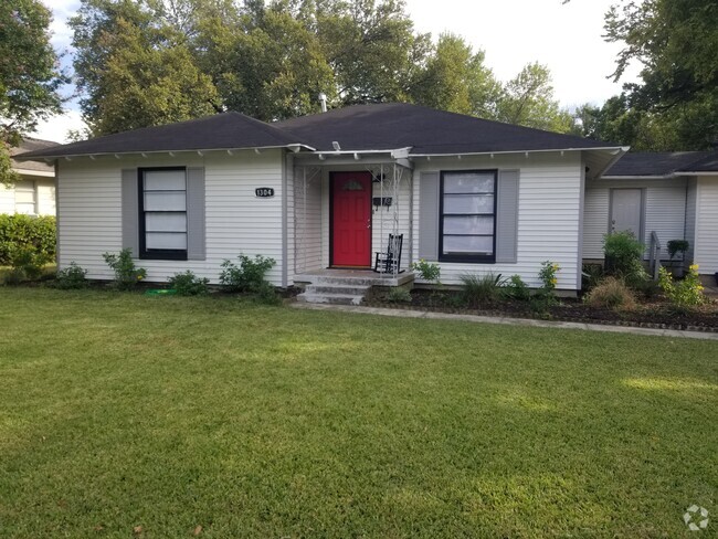 Building Photo - 1304 Carroll Ave Rental