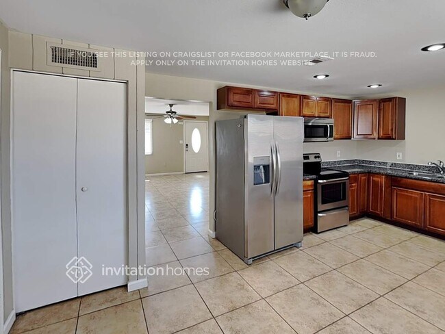 Photo - 1536 W Andorra Dr