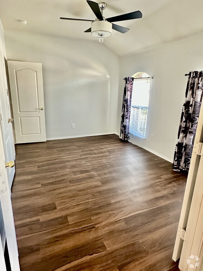 Building Photo - 1044 Aviary Dr Rental