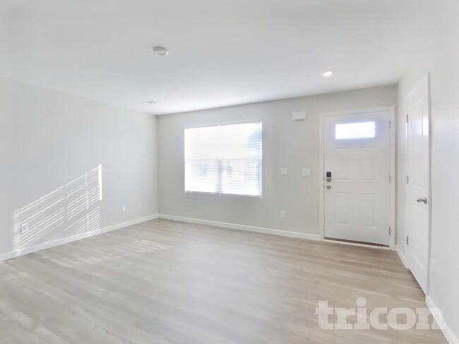 Photo - 1034 Cone Blvd