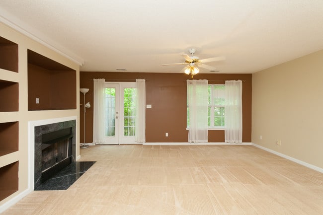 Photo - 230 Black Bird Ct