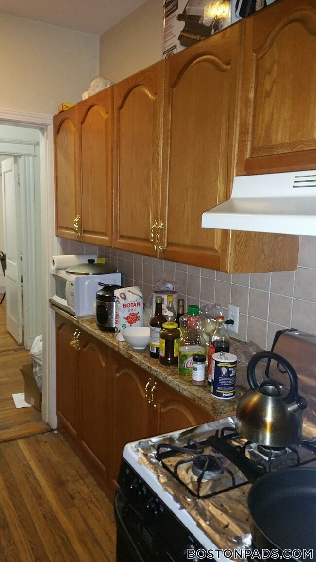 Building Photo - 56 Queensberry St