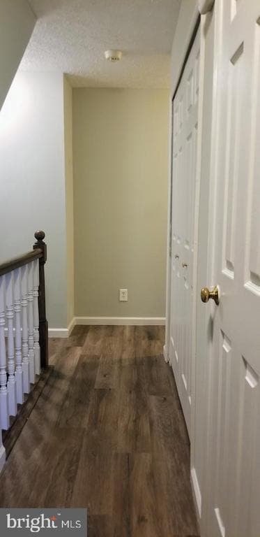 Photo - 305 Berkshire Way