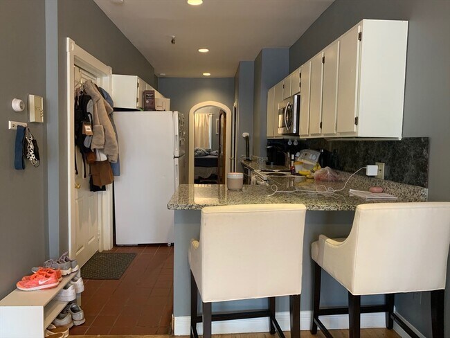 Photo - 556 Columbus Ave Unidad 3A