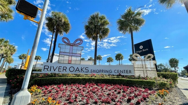 Building Photo - 1013 Gross St