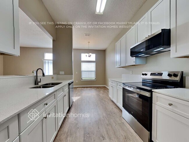 9564 Croxley Ct