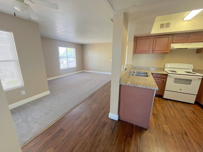 Photo - 2 bed 2 bath 2nd floor condo unit in gated community w/pool and amenities