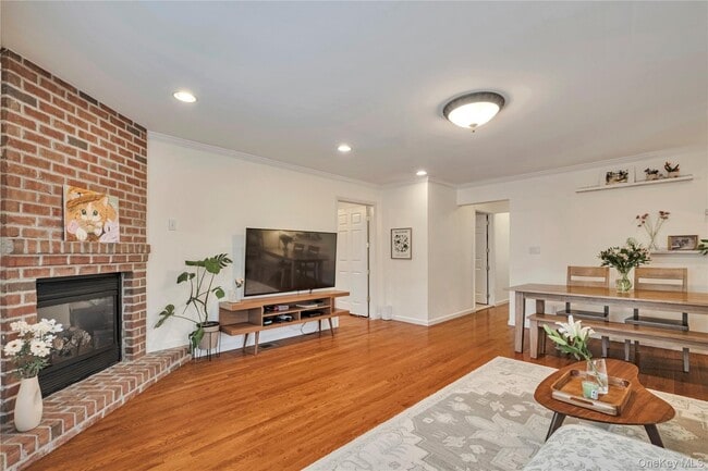 119 Montgomery Ave Unit B