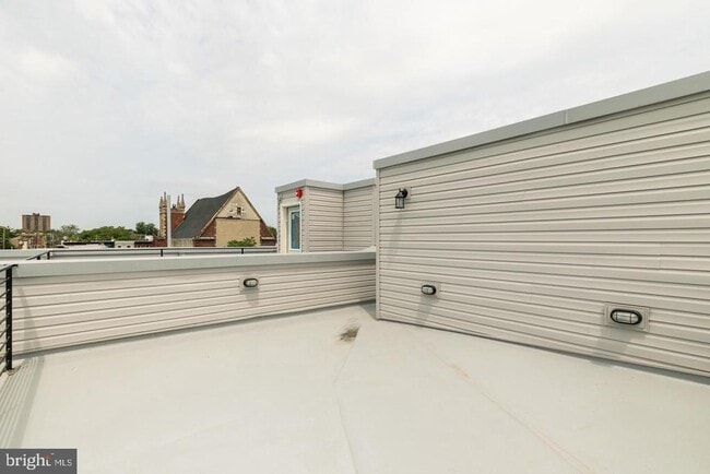 Building Photo - 419 W Cumberland St