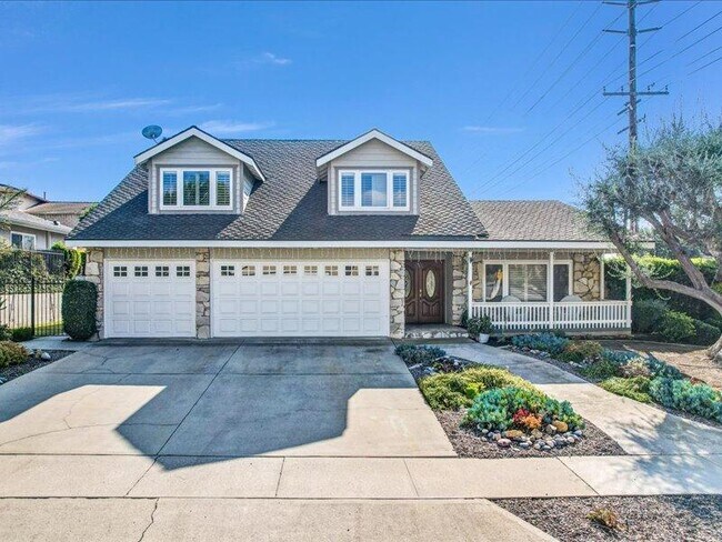 Photo - 1198 Woodcrest Ave