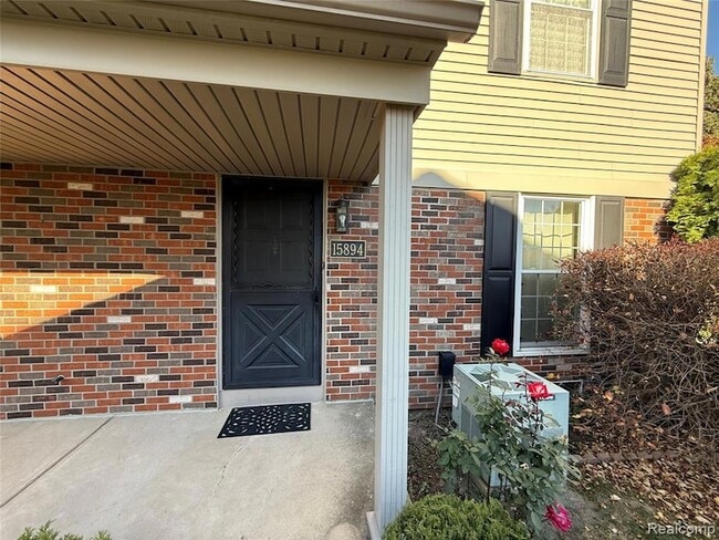 Photo - 15894 Cambridge Dr Unidad 23