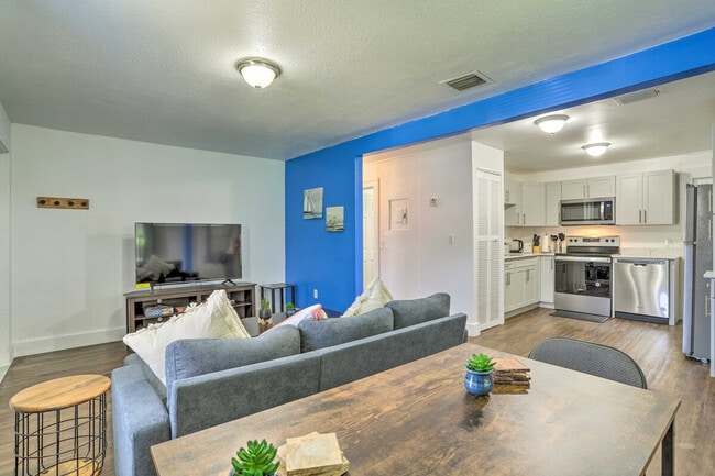 Photo - 1920 NW 47th St Unidad ID1306952P
