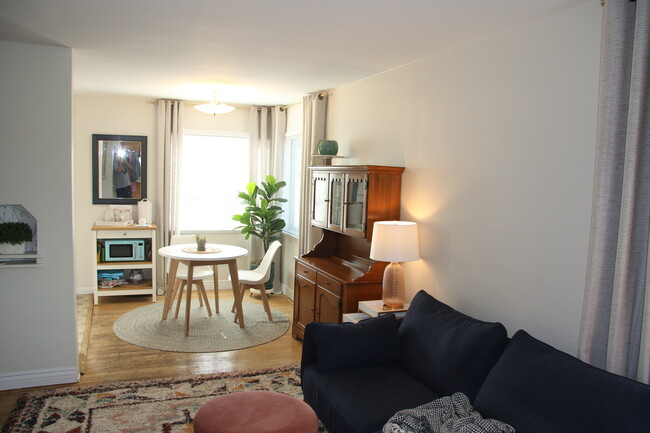 Photo - 2295 N Depew St