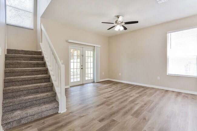 Photo - 1221 Woodflower Way