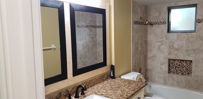 Building Photo - 15111 Paso Real Dr Rental