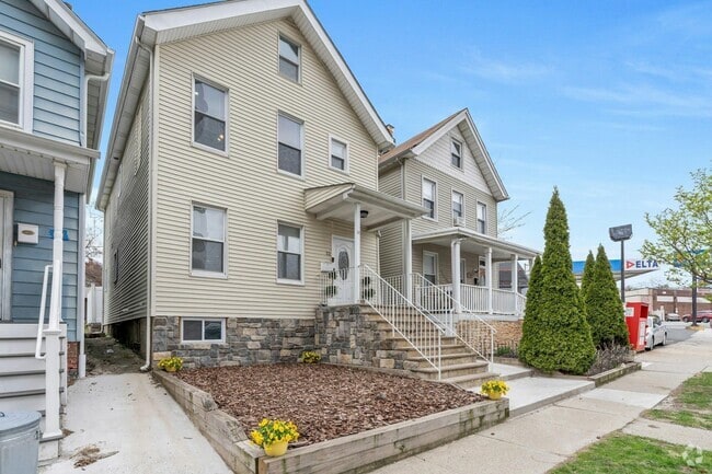 Building Photo - 12 Orange Rd Rental