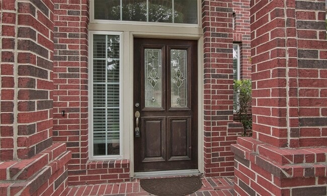Photo - 19114 Berkshire Oak St