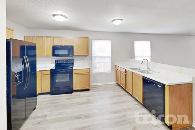 Photo - 8039 Retreat Ln