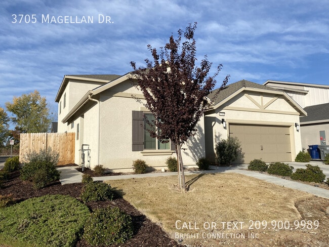 Building Photo - 3705 Magellan Dr