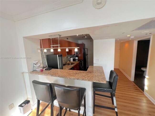 Photo - 100 Lincoln Rd Unidad 1116