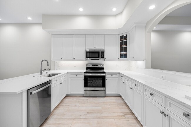 Photo - 106 Palm Bay Dr Unit B