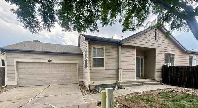 Building Photo - 7175 Leeside View
